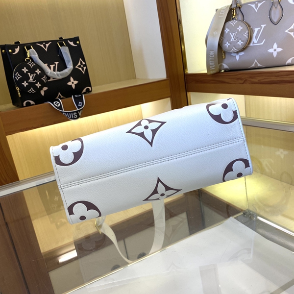 ルイヴィトンバッグ着用イメージ